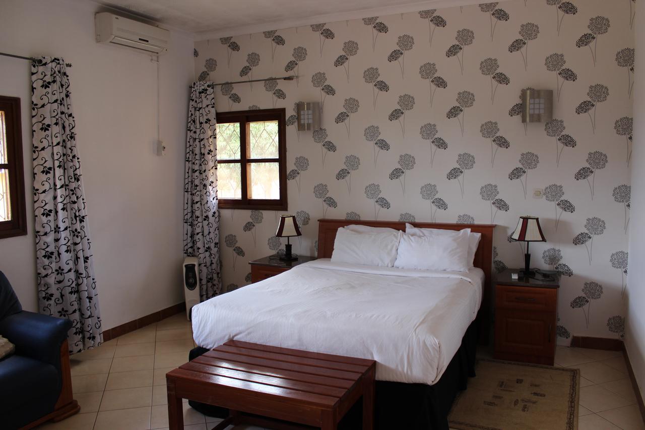 Cafumpe Milpark Hotel المظهر الخارجي الصورة